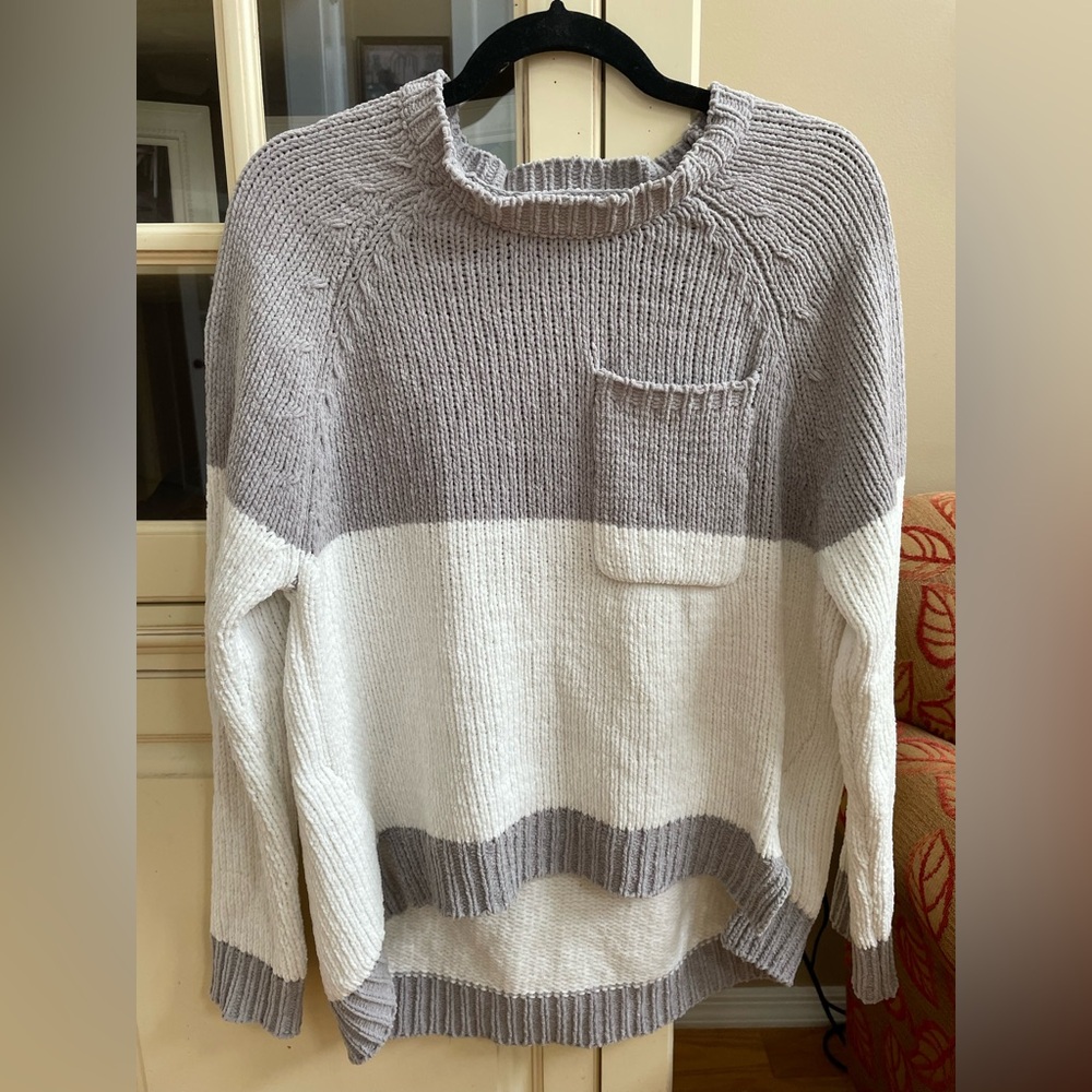 WOVEN HEART Sweater-Medium-Gray/White/High-LowSweater